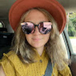 Meet your Posher, Danica